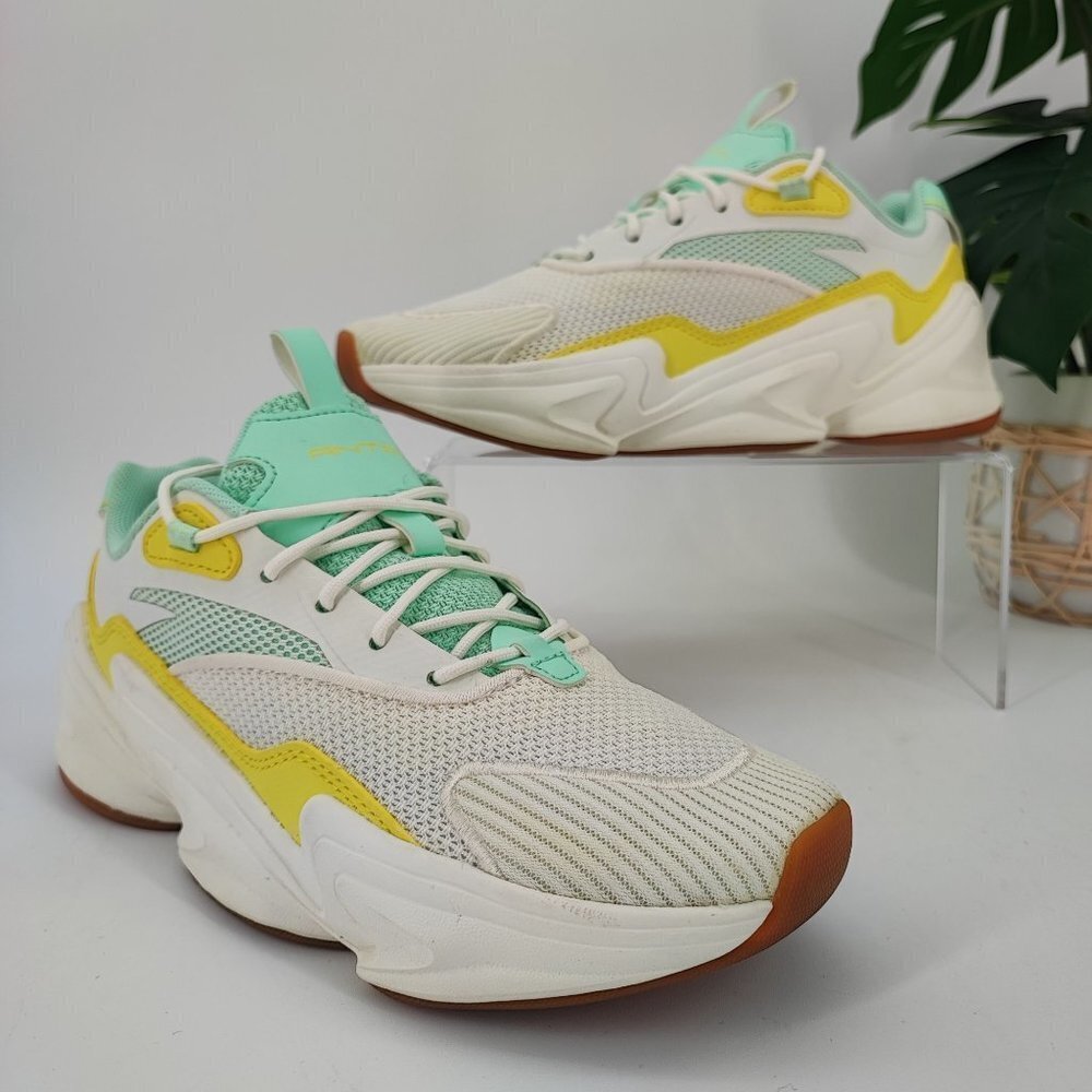 Anta Women's White Lace Up Sneakers Size 8